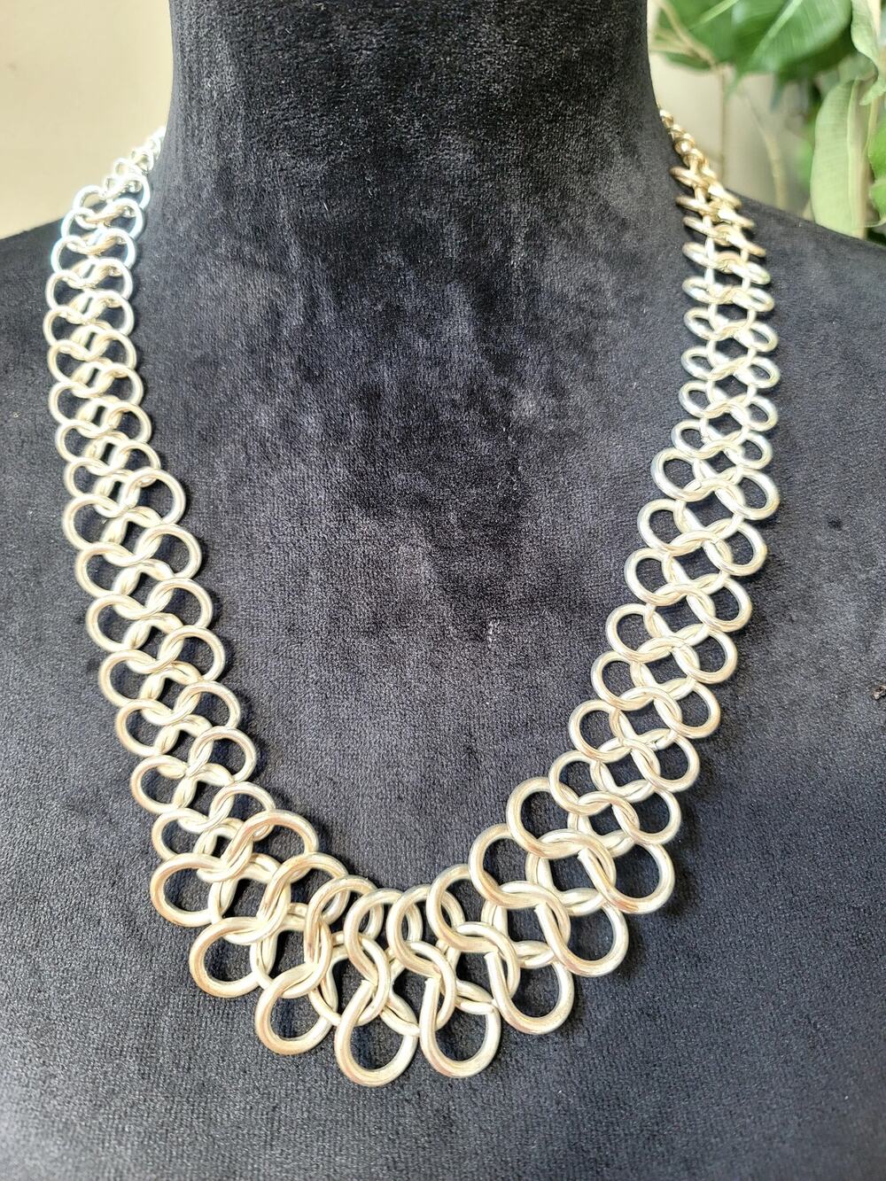 Silver Tone Chunky Oval Link Chain Statement Necklace Collar Jewelry